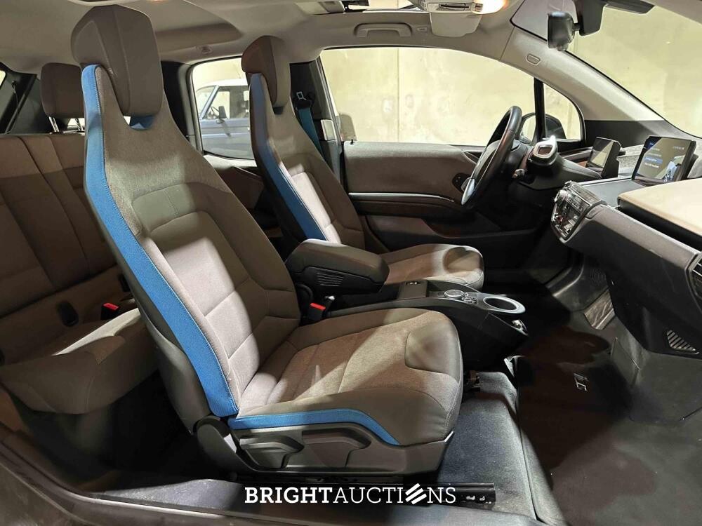 BMW i3 S Executive Edition 120Ah 42 kWh 184pk 2019 (Origineel-NL), ZP-062-Z