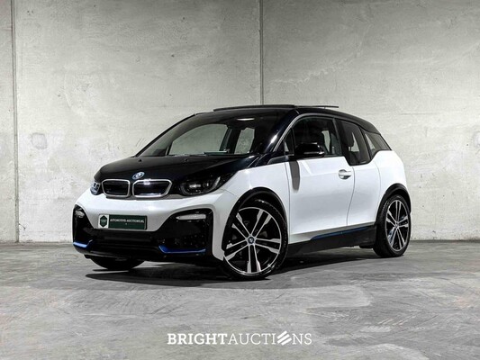 EV-car auction te Tiel (Audi, Mercedes-Benz, Porsche, BMW, Tesla)
