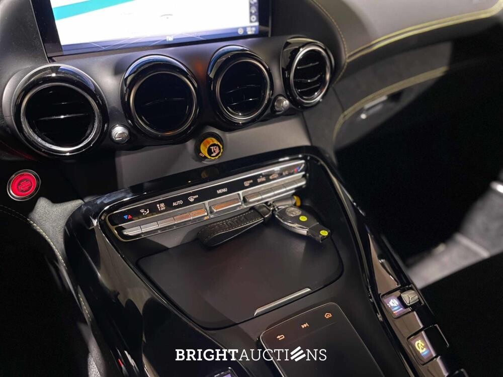 Mercedes-AMG GT-R 4.0 V8 585hp 2019 CARBON Mercedes-Benz (VAT), NL Nummernschild