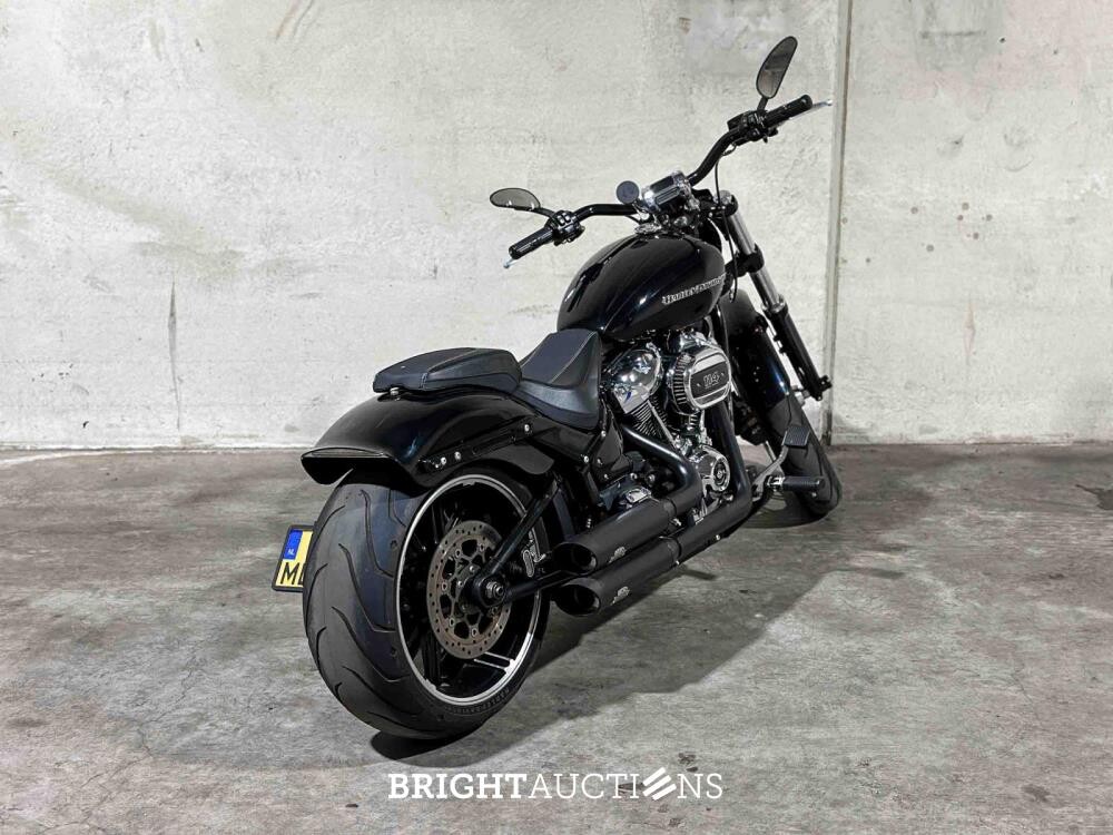Harley-Davidson 114 FXBRS Softail Breakout Chopper 1868cc 2020 (Origineel-NL), 26-ML-LJ