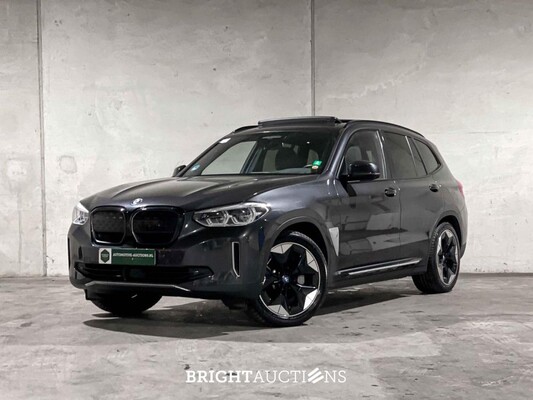 EV-car auction te Tiel (Audi, Mercedes-Benz, Porsche, BMW, Tesla)