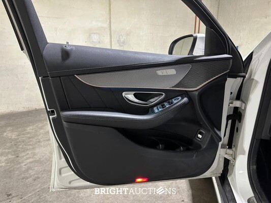 Mercedes-Benz EQC400 4Matic Business Solution Luxus 80 kWh 408hp 2021, P-079-LT