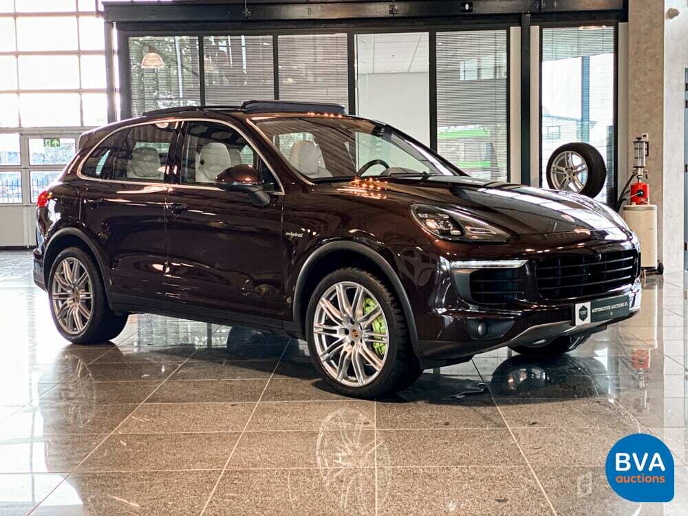 Porsche Cayenne 3.0 S E-Hybrid 462pk Plug-In Hybrid 2015 -Original NL-, GK-506-R.