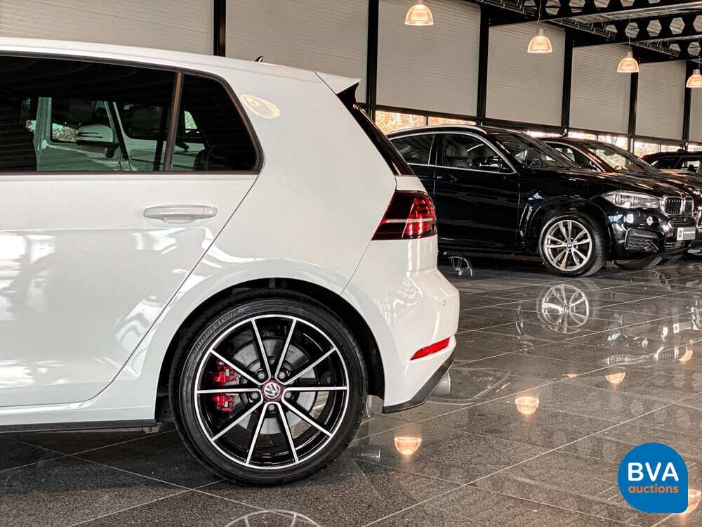 Volkswagen Golf GTI 2.0 TSI Performance 245hp 2020 FACELIFT, K-876-HF.