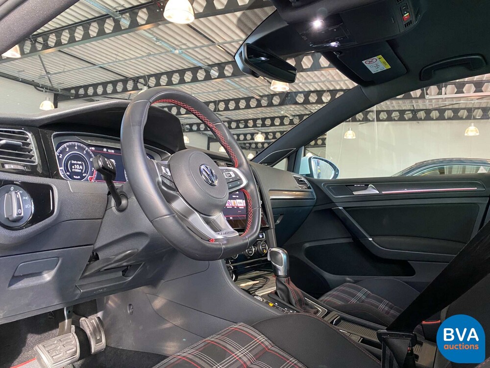 Volkswagen Golf GTI 2.0 TSI Performance 245hp 2020 FACELIFT, K-876-HF.