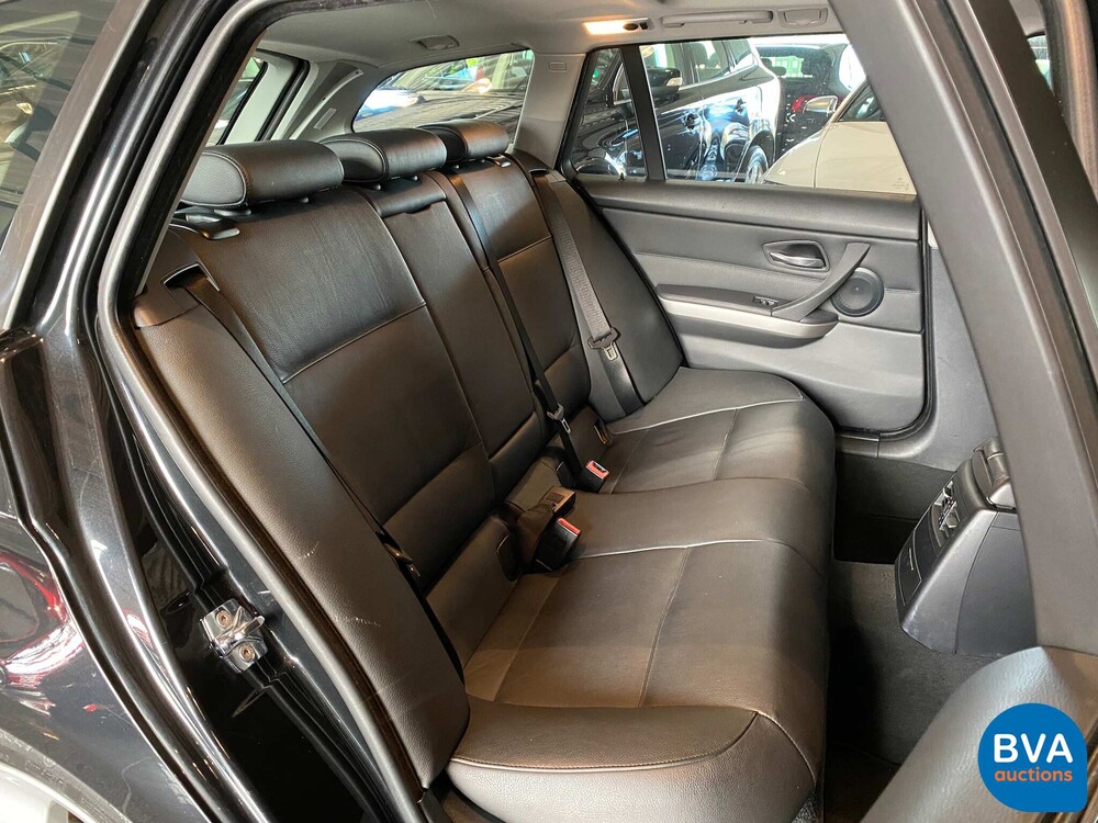 BMW 320i Executive 3-series Touring 170hp 2008, 39-JFR-9.