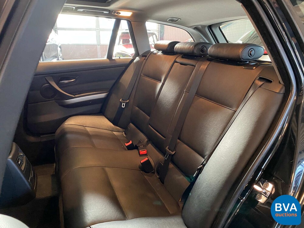 BMW 320i Executive 3-series Touring 170hp 2008, 39-JFR-9.