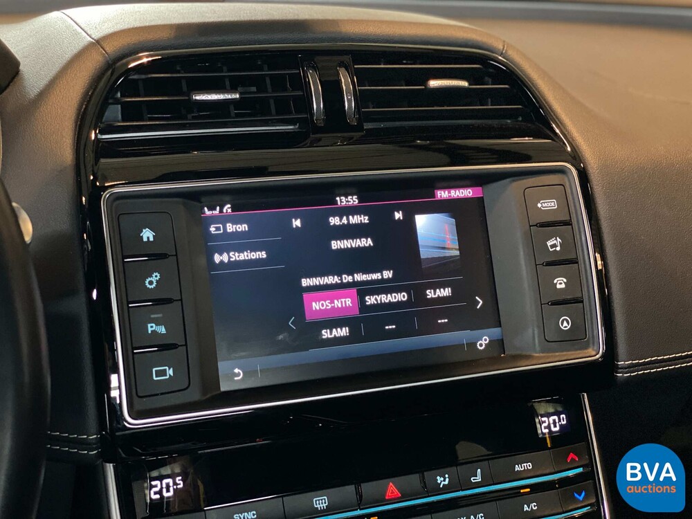 Jaguar XE 2.0D R-Sport Portfolio 163pk 2018 -Org NL-, RP-369-X.