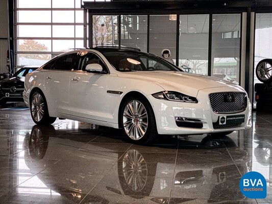 Jaguar XJ 3.0 D Premium Luxury 300hp 2018 Facelift, TD-898-B.