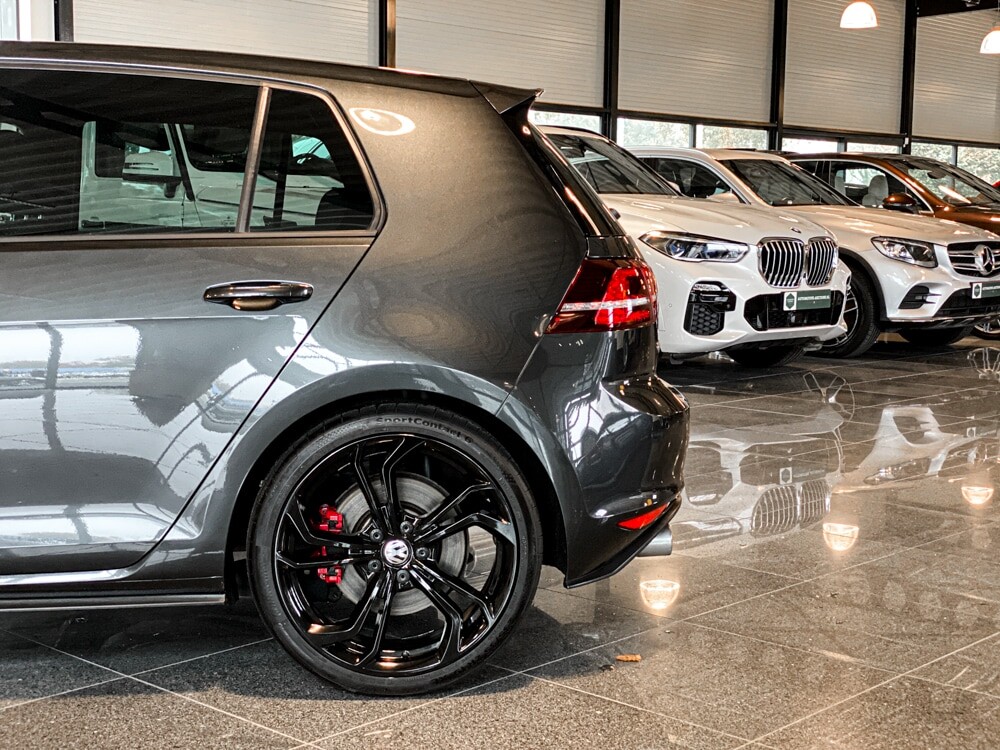 Volkswagen Golf 2.0 GTI Performance 230hp 2016 DSG, H-855-XP.