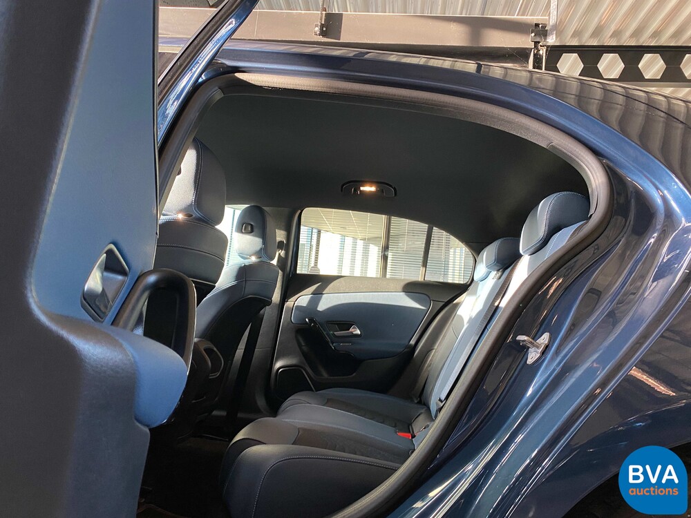 2019 Mercedes-Benz A180d Launch Edition A-Class 116pk, G-248-LK.