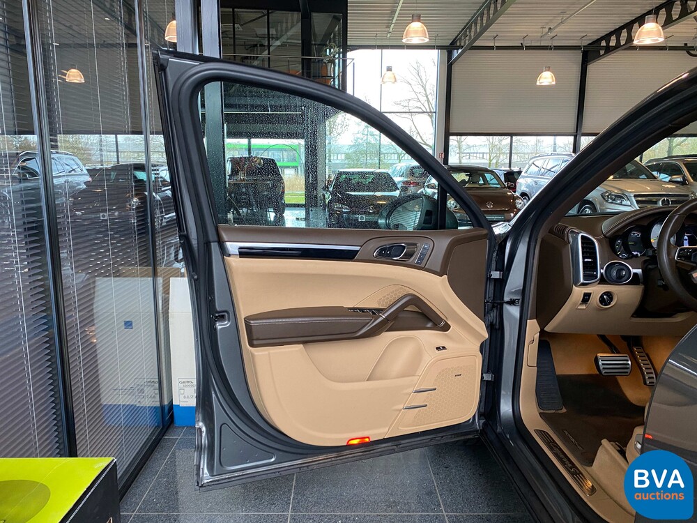 Porsche Cayenne 3.0 S E-Hybrid SportChrono 462pk 2015 -Org NL-, GJ-249-Z.