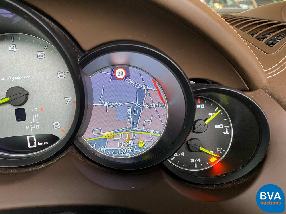 Porsche Cayenne 3.0 S E-Hybrid SportChrono 462pk 2015 -Org NL-, GJ-249-Z.