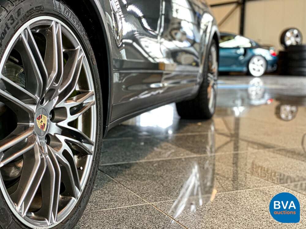 Porsche Cayenne 3.0 S E-Hybrid SportChrono 462pk 2015 -Org NL-, GJ-249-Z.