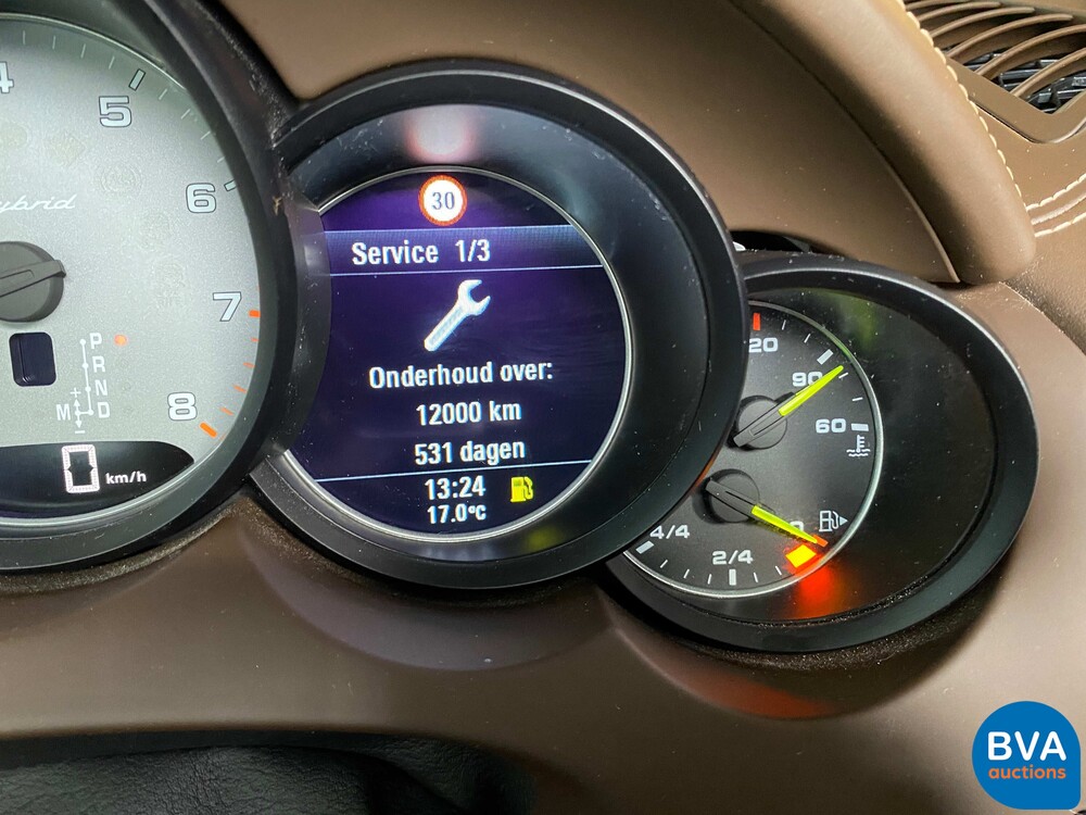 Porsche Cayenne 3.0 S E-Hybrid SportChrono 462pk 2015 -Org NL-, GJ-249-Z.
