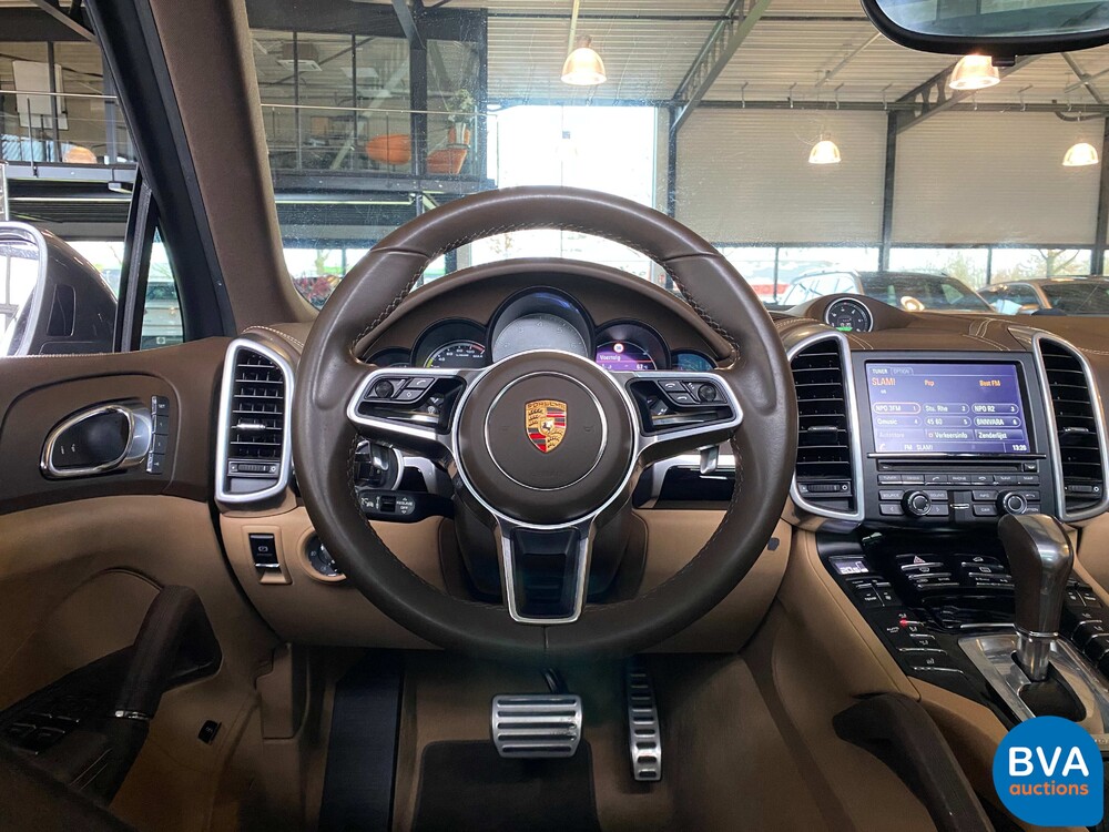 Porsche Cayenne 3.0 S E-Hybrid SportChrono 462pk 2015 -Org NL-, GJ-249-Z.
