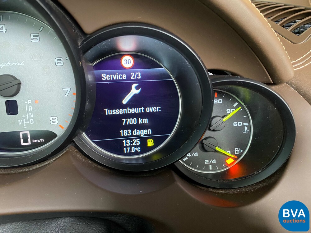 Porsche Cayenne 3.0 S E-Hybrid SportChrono 462pk 2015 -Org NL-, GJ-249-Z.