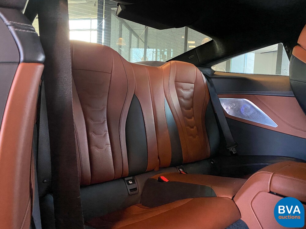 BMW M850i xDrive High Executive M-sport 8-Series 530pk 2019 -Original NL-, XT-330-Z.