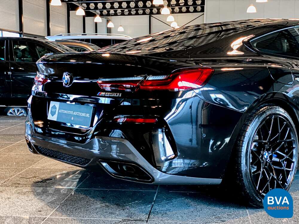 BMW M850i xDrive High Executive M-sport 8-Series 530pk 2019 -Original NL-, XT-330-Z.