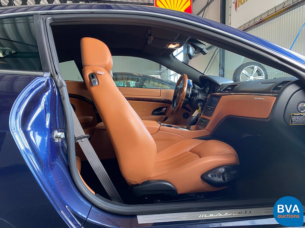 Maserati Gran Turismo 4.2 405 hp 2008, 37-KFL-6.