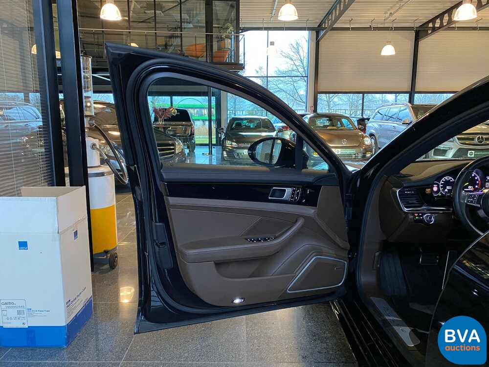 Porsche Panamera 2.9 V6 Bi-Turbo Plug-In Hybrid PDK 462pk Sport-Chrono 2018.