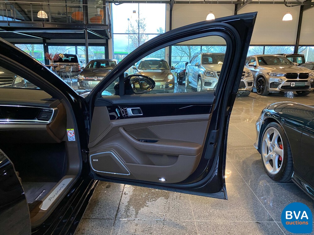 Porsche Panamera 2.9 V6 Bi-Turbo Plug-In Hybrid PDK 462pk Sport-Chrono 2018.