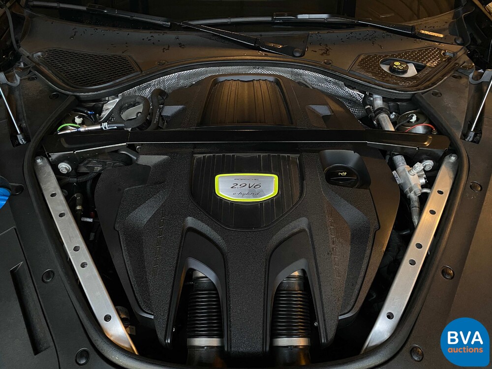 Porsche Panamera 2.9 V6 Bi-Turbo Plug-In Hybrid PDK 462pk Sport-Chrono 2018.