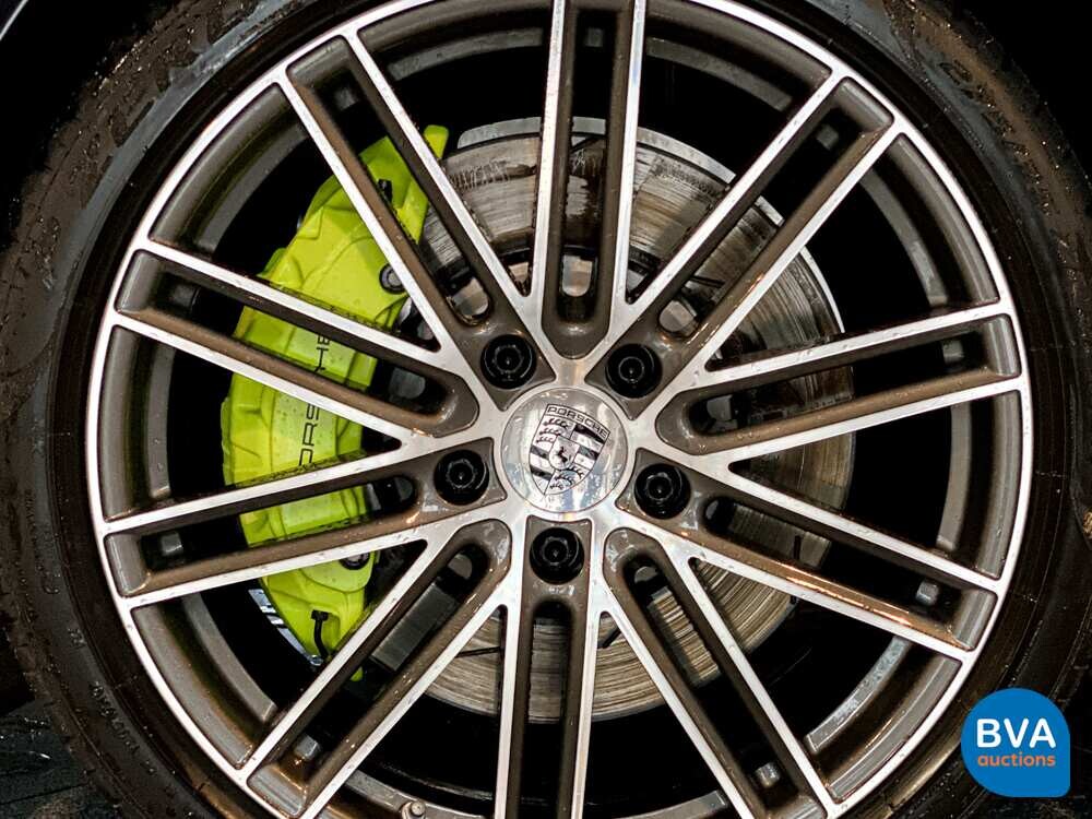 Porsche Panamera 2.9 V6 Bi-Turbo Plug-In Hybrid PDK 462pk Sport-Chrono 2018.