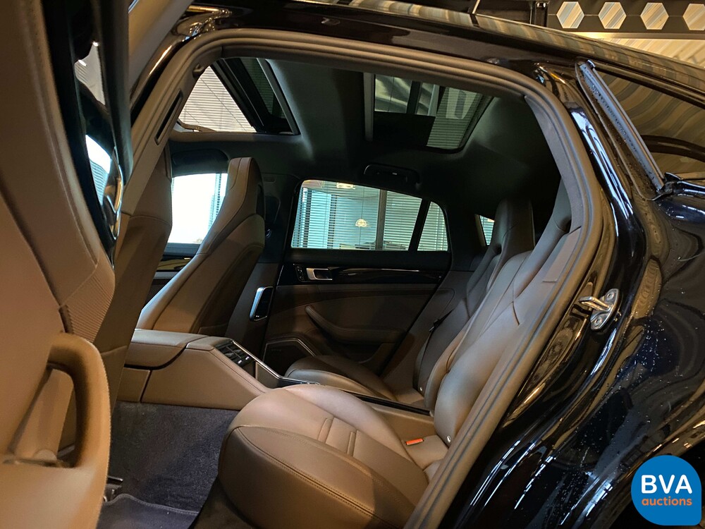 Porsche Panamera 2.9 V6 Bi-Turbo Plug-In Hybrid PDK 462pk Sport-Chrono 2018.