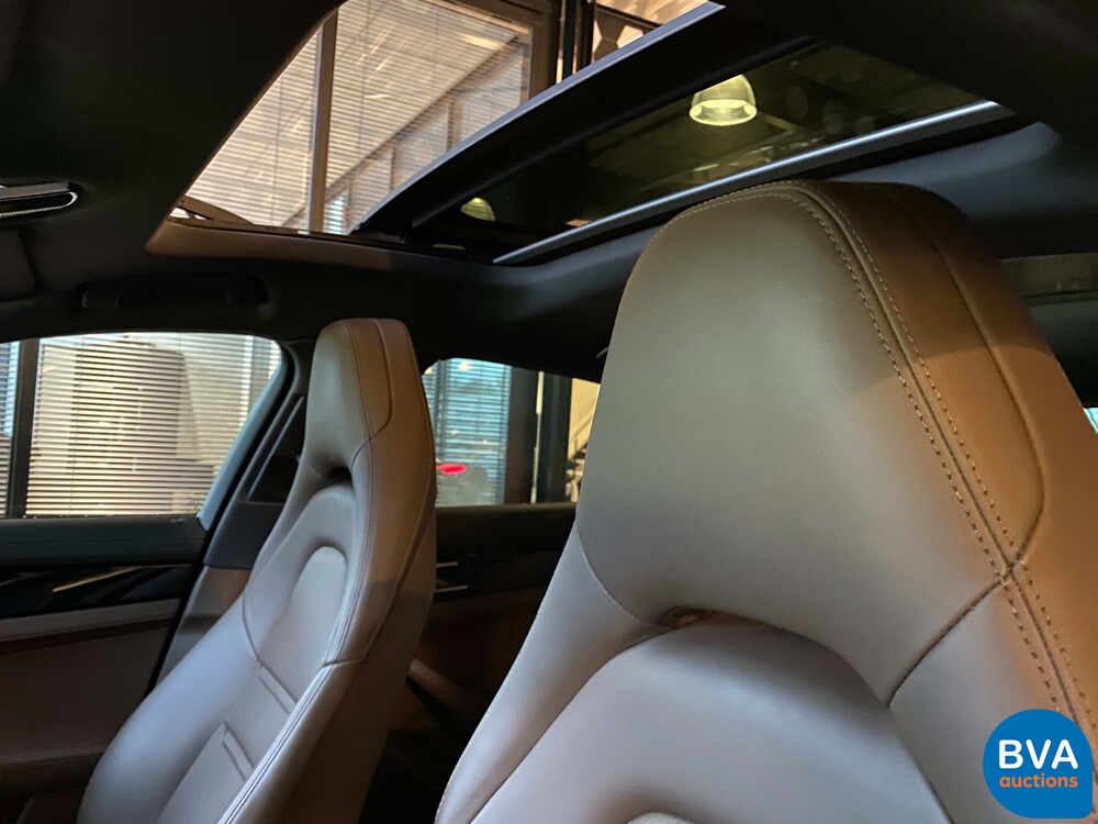 Porsche Panamera 2.9 V6 Bi-Turbo Plug-In Hybrid PDK 462pk Sport-Chrono 2018.