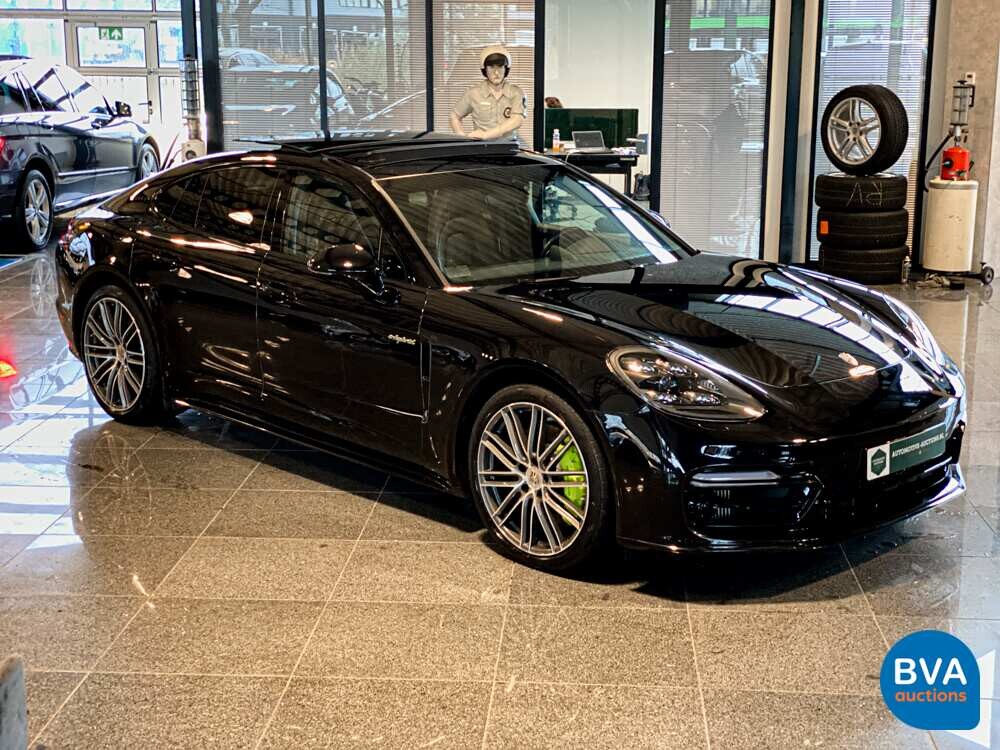 Porsche Panamera 2.9 V6 Bi-Turbo Plug-In Hybrid PDK 462pk Sport-Chrono 2018.