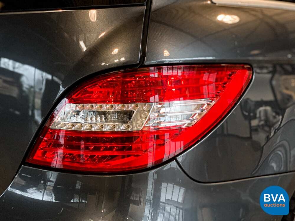 Mercedes-Benz R350 CDI BueTec Long 4-Matic 7-person R-class 211pk 2011, RS-281-P.