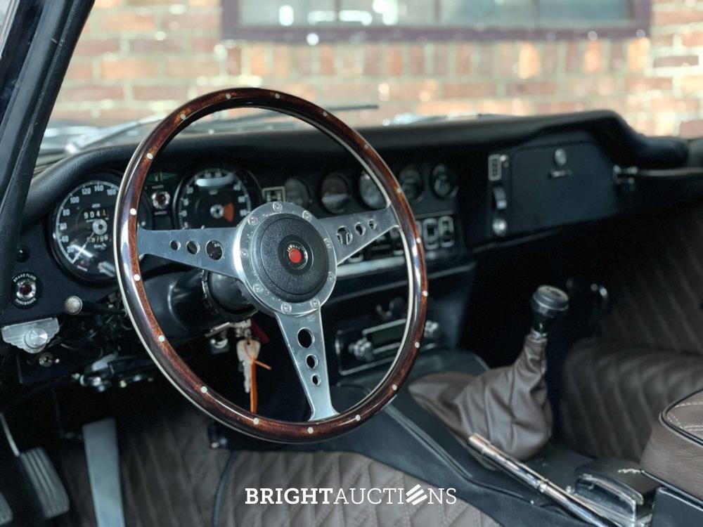 Jaguar E-Type 4.2 I6 Series 2+2 265pk 1969, AL-48-63