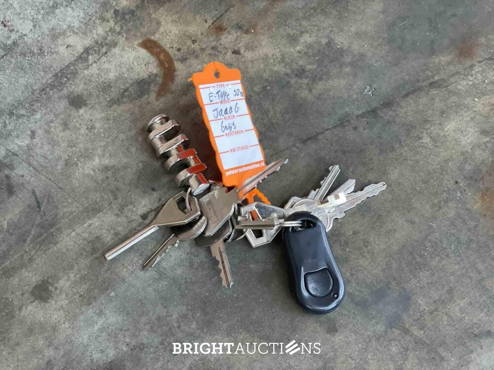 Jaguar E-Type 4.2 I6 Series 2+2 265pk 1969, AL-48-63