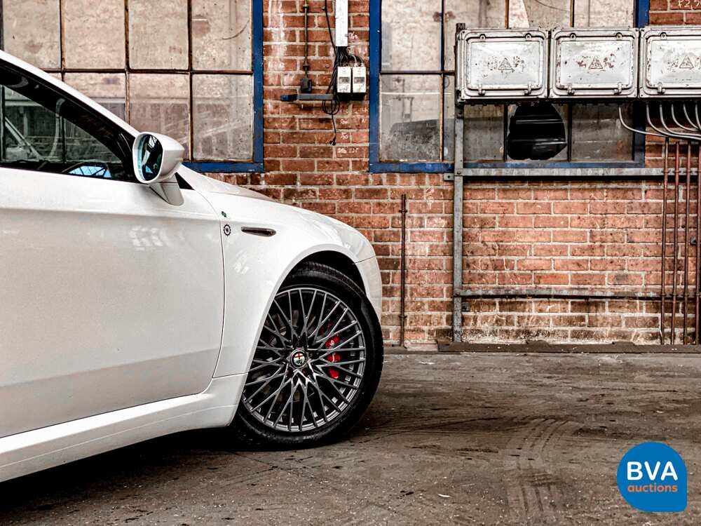 Alfa Romeo Spider 1750 TBI Sport 200hp 2011, 6-TKB-68.