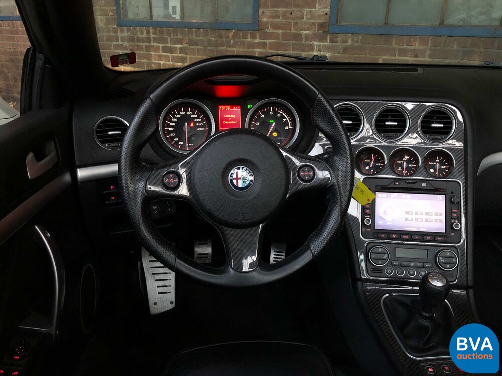 Alfa Romeo Spider 1750 TBI Sport 200hp 2011, 6-TKB-68.