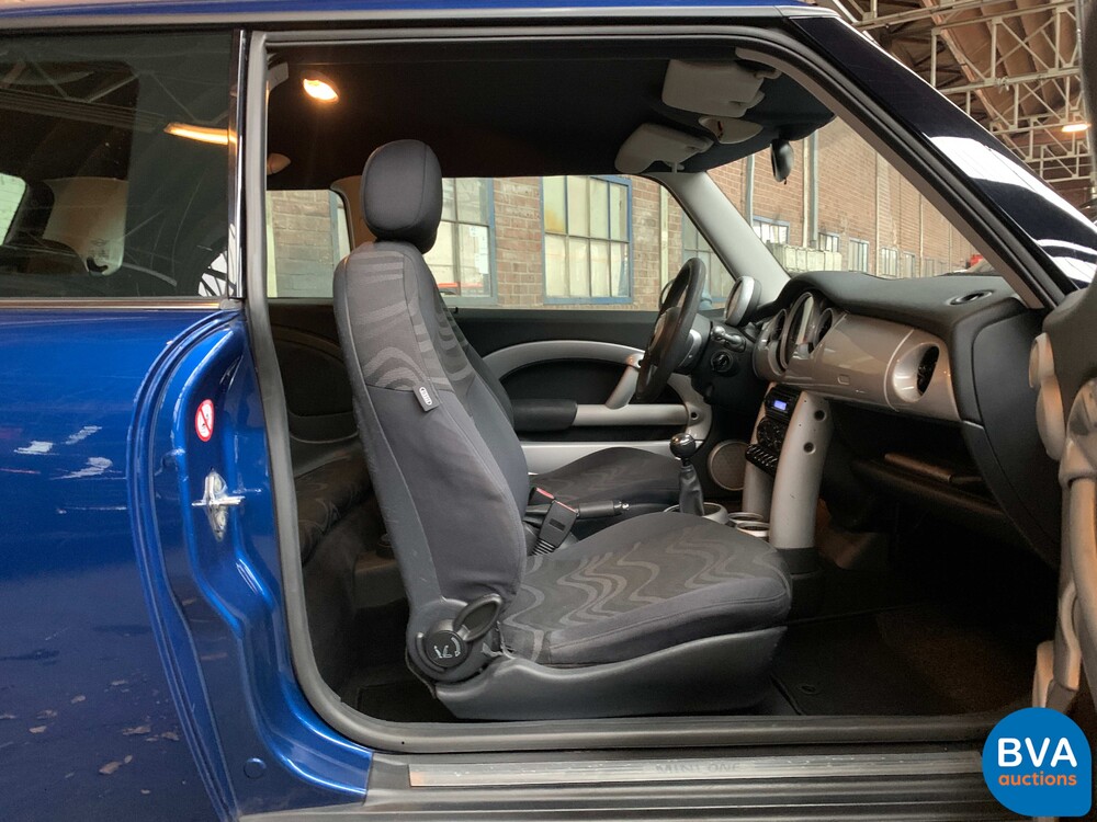 Mini one 1.6 90hp 2002, 69-NV-ZV.