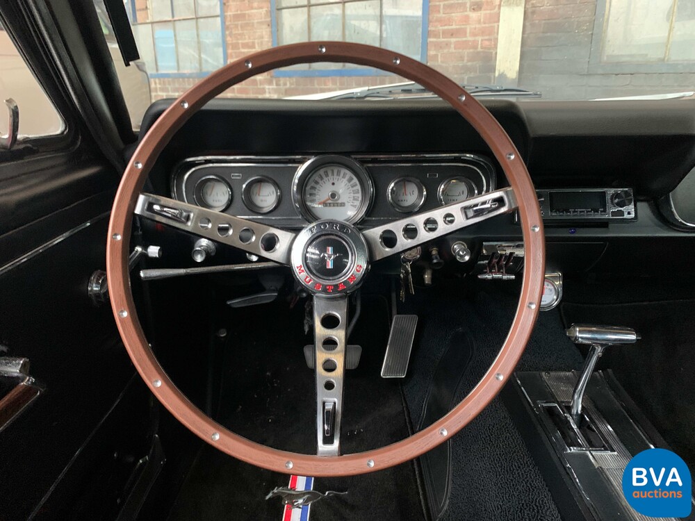 Ford Mustang Coupe 4.7 V8 255hp 1966.