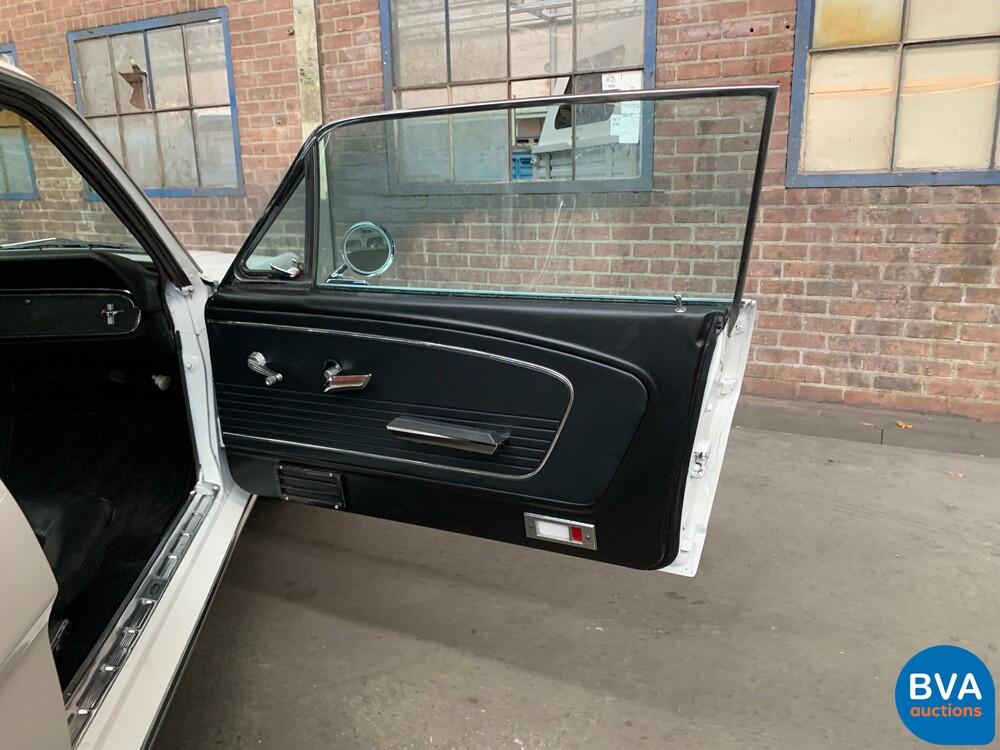 Ford Mustang Coupe 4.7 V8 255hp 1966.