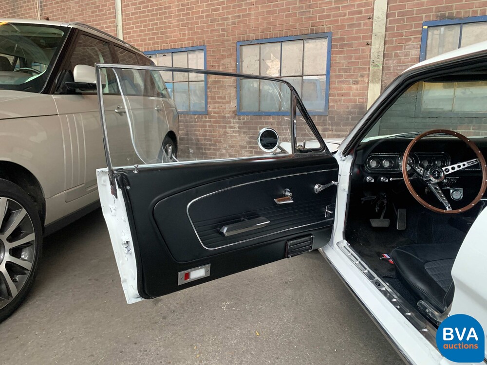 Ford Mustang Coupe 4.7 V8 255hp 1966.