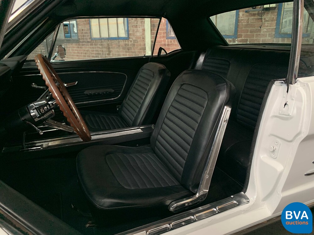 Ford Mustang Coupe 4.7 V8 255hp 1966.