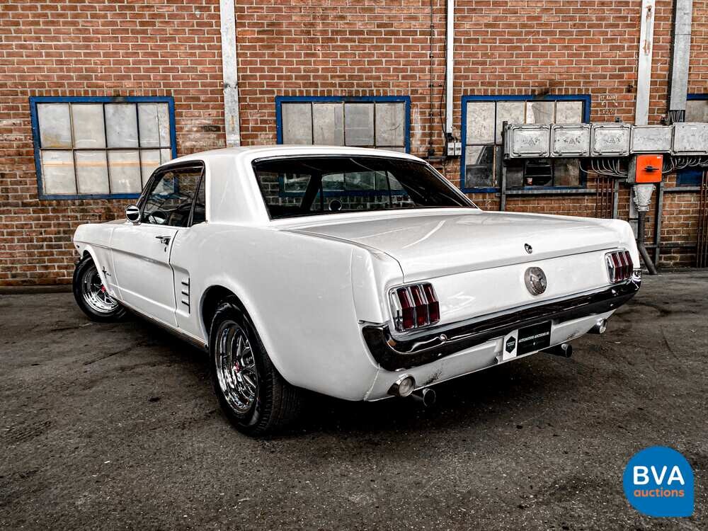 Ford Mustang Coupe 4.7 V8 255hp 1966.