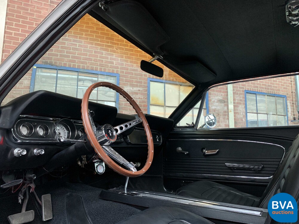 Ford Mustang Coupe 4.7 V8 255hp 1966.