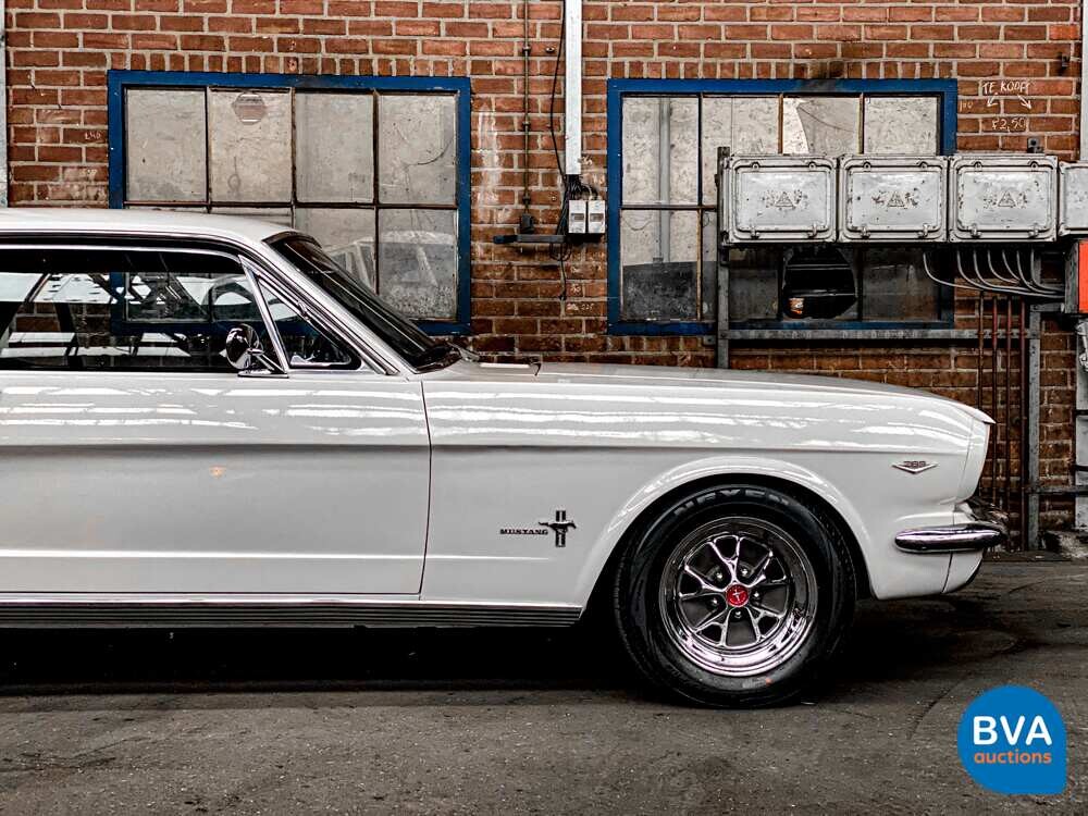 Ford Mustang Coupe 4.7 V8 255hp 1966.