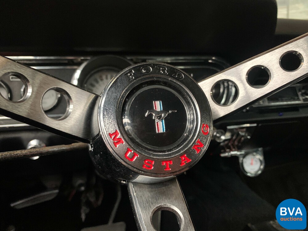 Ford Mustang Coupe 4.7 V8 255hp 1966.