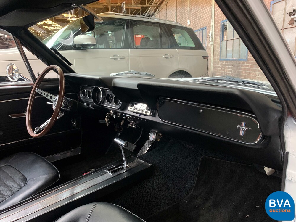 Ford Mustang Coupe 4.7 V8 255hp 1966.