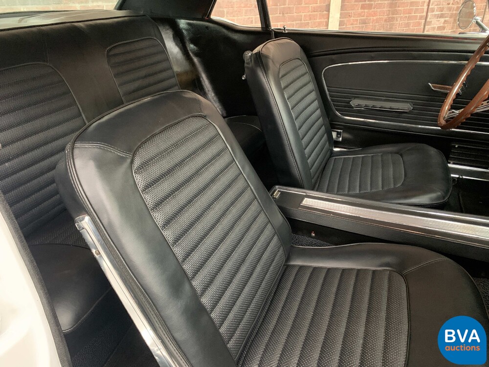 Ford Mustang Coupe 4.7 V8 255hp 1966.