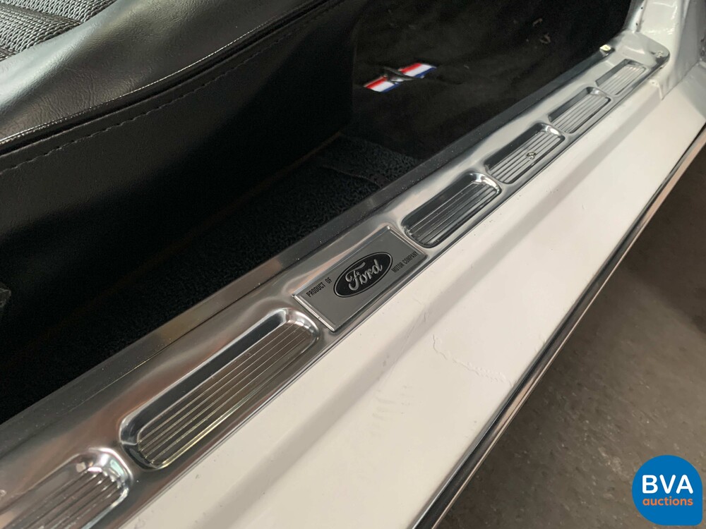 Ford Mustang Coupe 4.7 V8 255hp 1966.