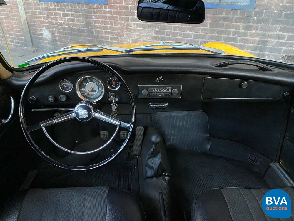 Volkswagen Karmann Ghia TC 1975 65hp, 77-YD-77.
