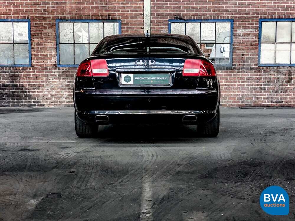 Audi A8 Long 6.0 W12 Quattro Pro line 450hp 2004, 69-RD-NX.